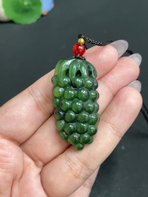 H33862722 Hetian Jade Pendant, Blessing of Abundant Offspring, Total Weight Approx. 20g