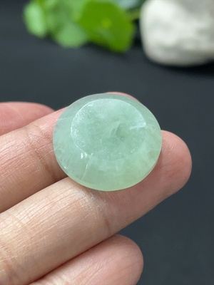 F32739560 翡翠无事牌镶嵌件 货品总重约4.7g