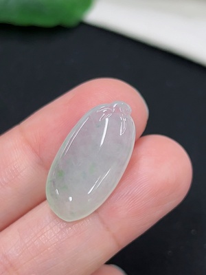 F46546631 翡翠福瓜镶嵌件 货品总重约2.4g