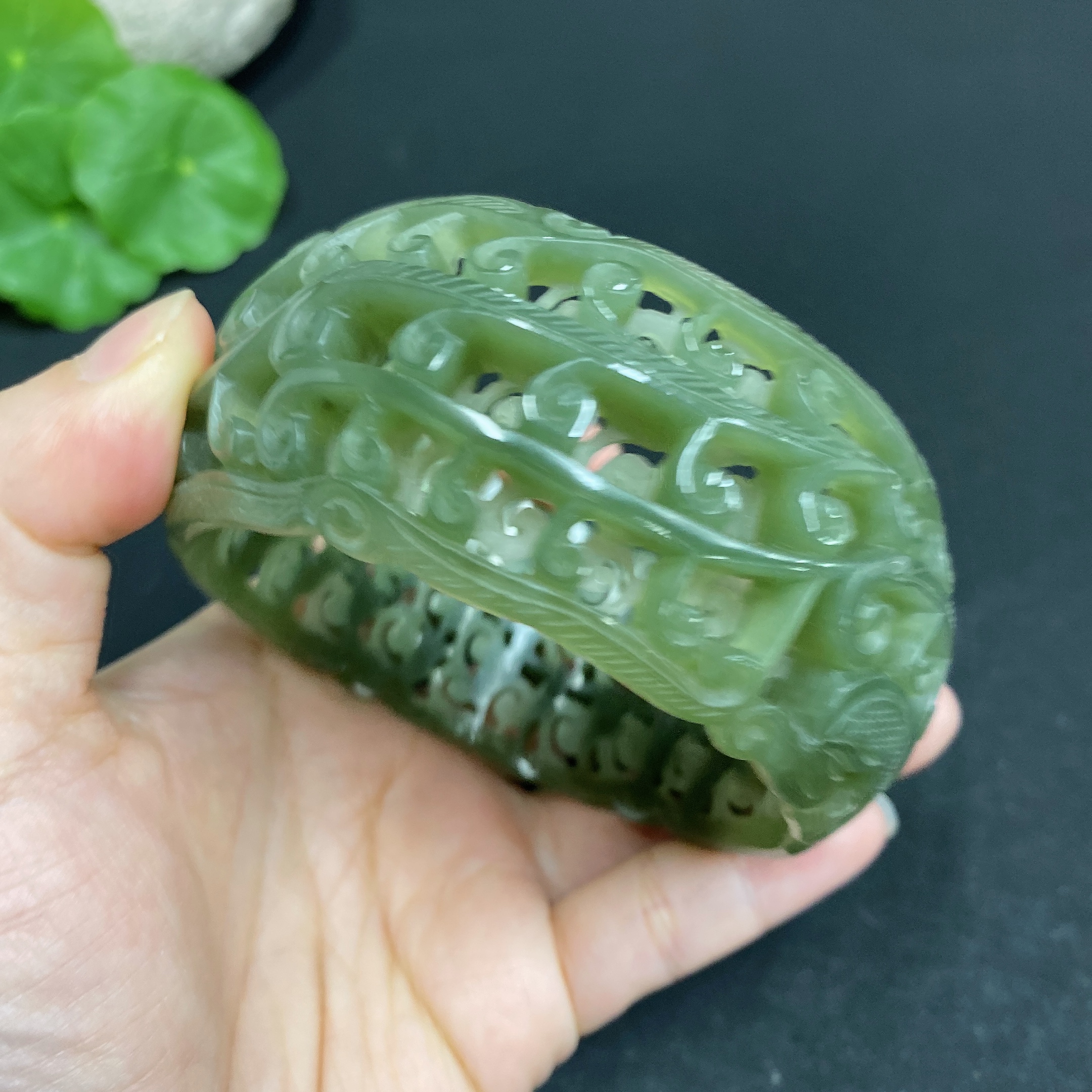 H33859869 Hetian Jade Carved Flower Bracelet Size 66 Total Weight Approx. 84.4g