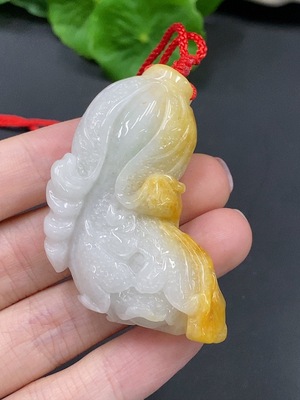 F14565480 Jadeite Cabbage Pendant (Color Origin Undetermined)