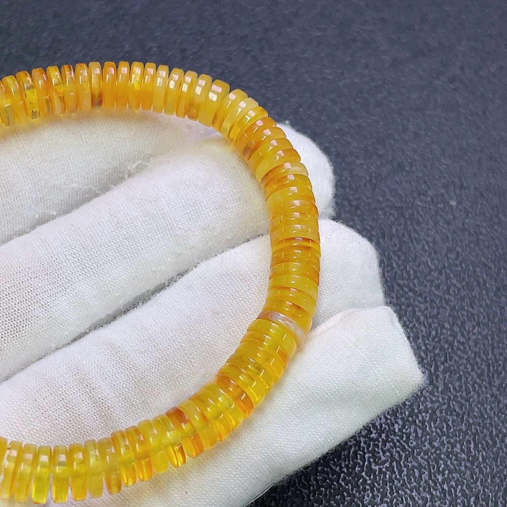 C31681802 Amber and Beeswax Bracelet, Total Weight Approx. 8.12g, Size About 7.4mm