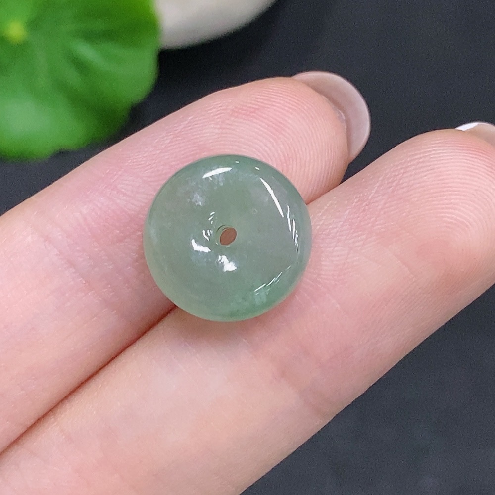 F34022604 Jadeite Safety Buckle Total Weight Approximately 1.8g