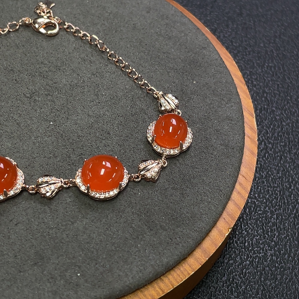 C31579207 Red Agate Bracelet Non-Gold Total Weight Approx.12.26g