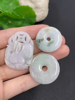 F41915069 翡翠挂件一手走