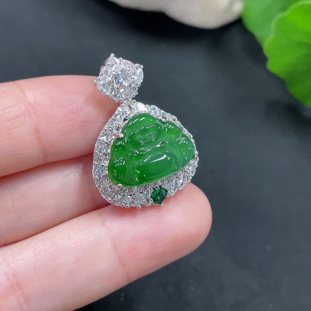 F26025516 Jadeite Buddha Pendant Total Weight about 5.8g (Non-gold Inlaid)