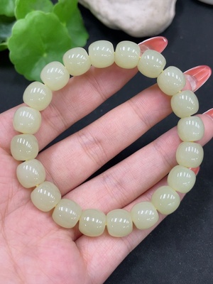 H34062830 Hetian Jade Bracelet Approx. 9.8mm Total Weight Approx. 32.6g