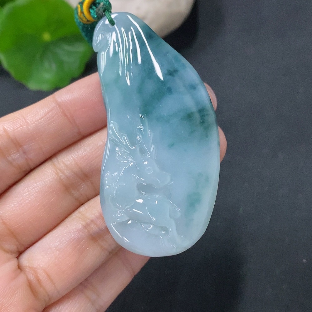 F35089720 Jadeite Pendant Plum Blossom Deer