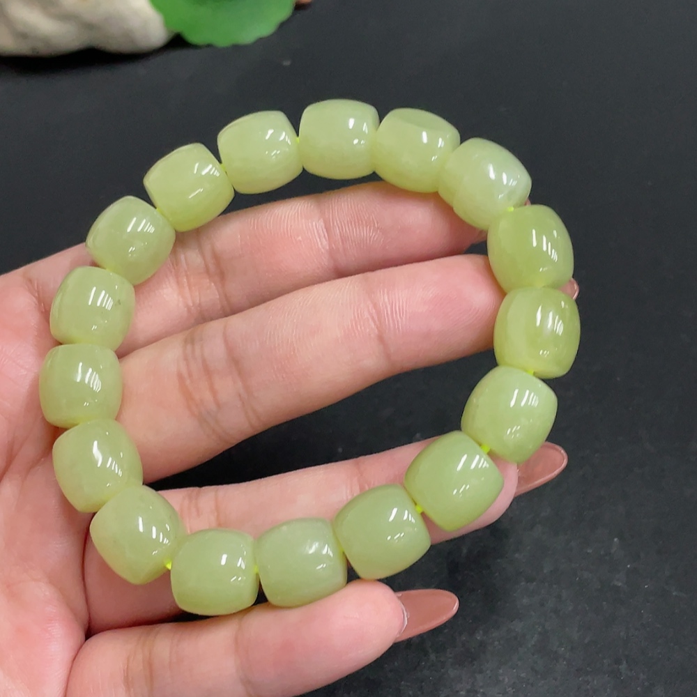 H34004520 Hetian Jade Bracelet Approx. 11.5 mm Total Weight Approx. 53.1g