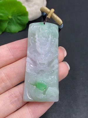 F34060633 Jadeite Soaring Dragon Pendant