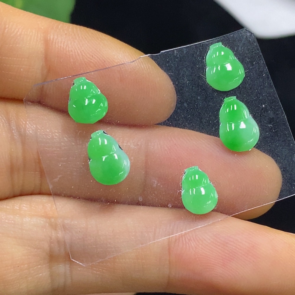 F34044242 Jadeite Inlaid Pieces Sell as a Lot