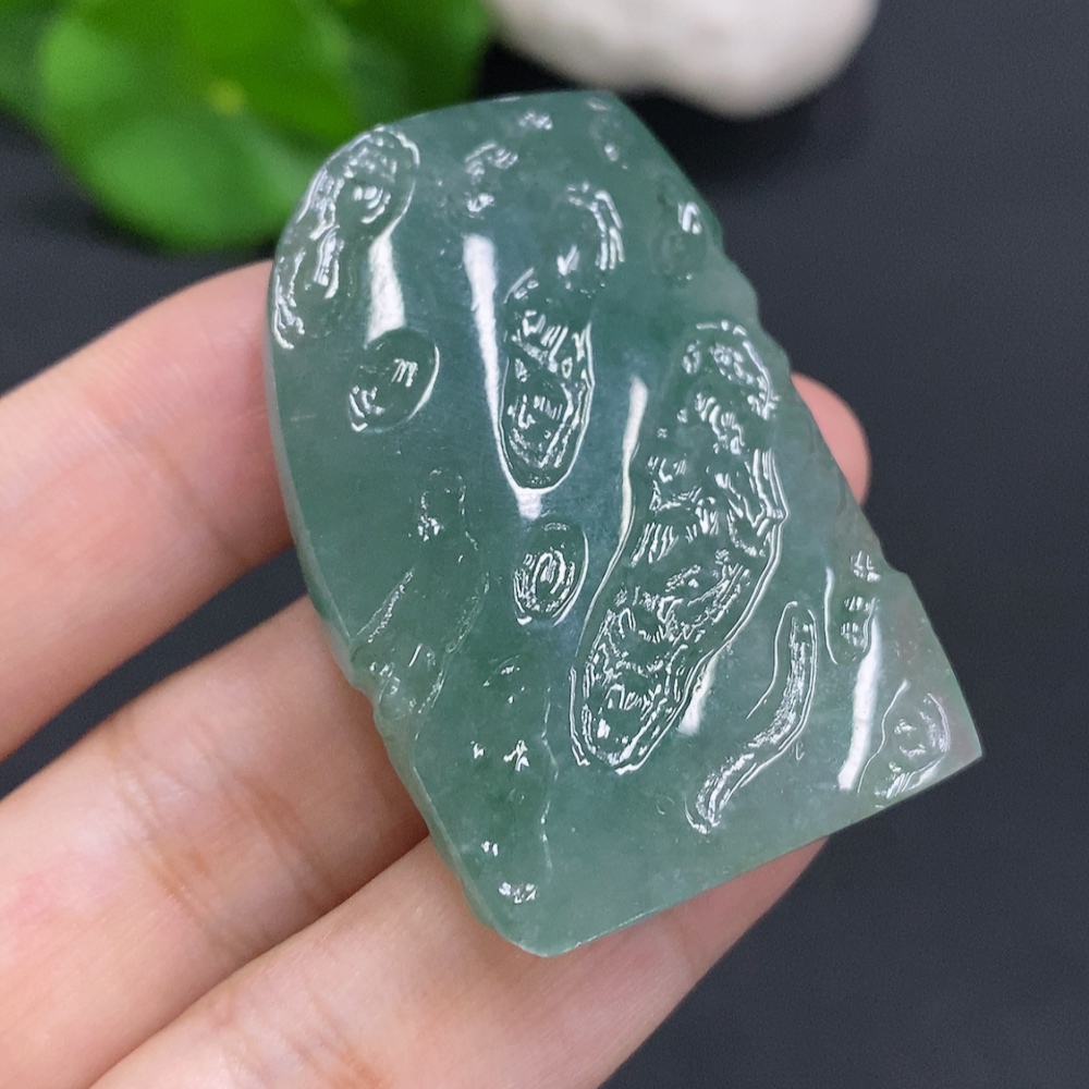F26006613 Jadeite freeform pendant, total weight approximately 26.4 grams