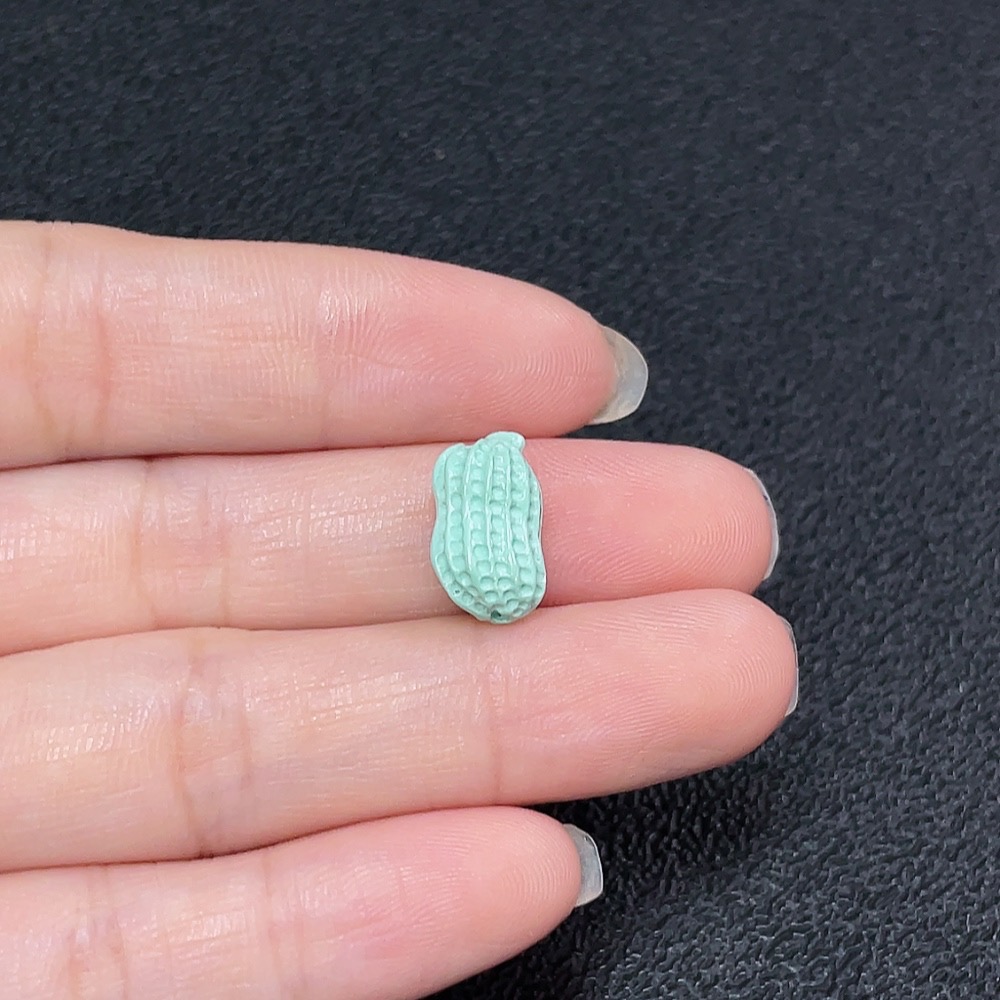 C34990549 Turquoise Jewelry, Color Origin Undetermined, Contains Other Mineral Components, Total Weight Approximately 0.84g