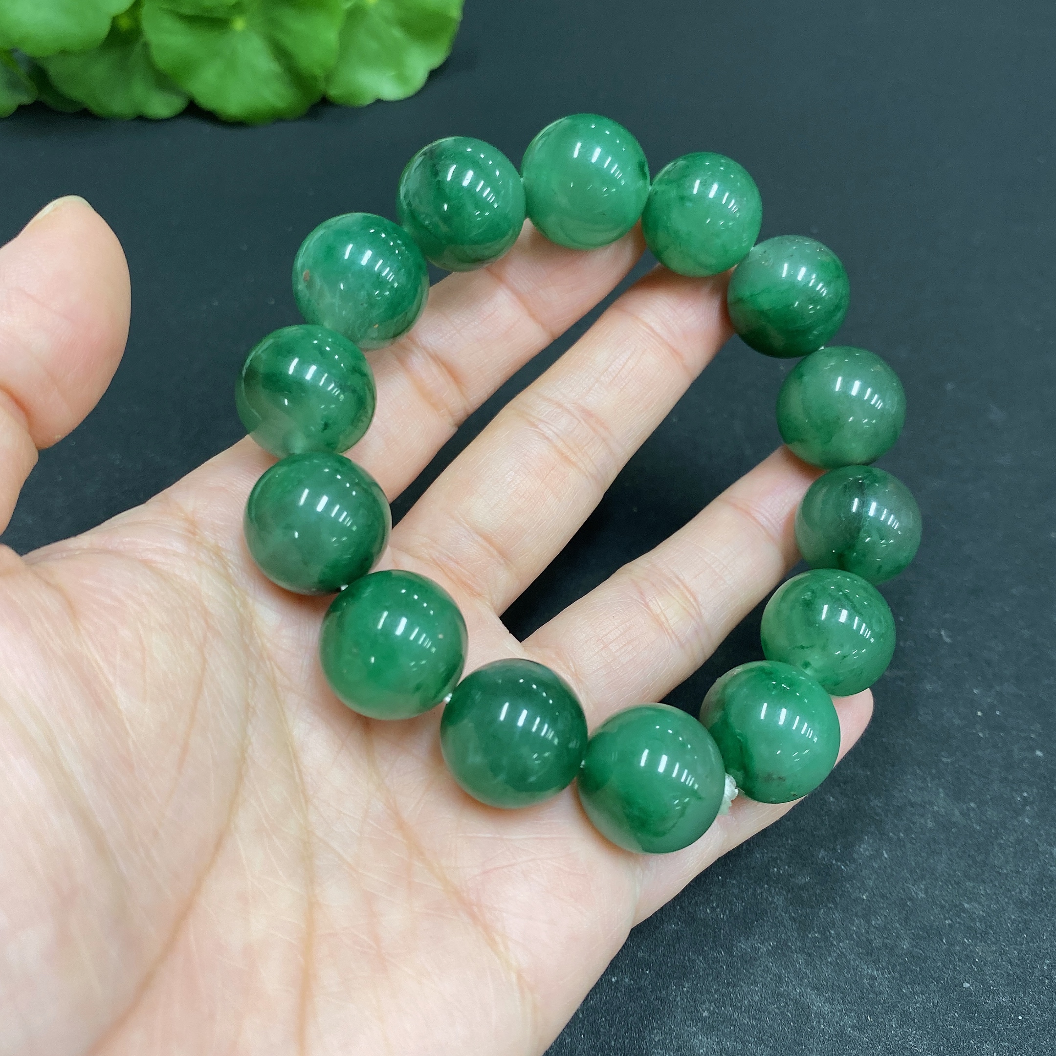 H33939387 African Emerald (Dulong Jade)