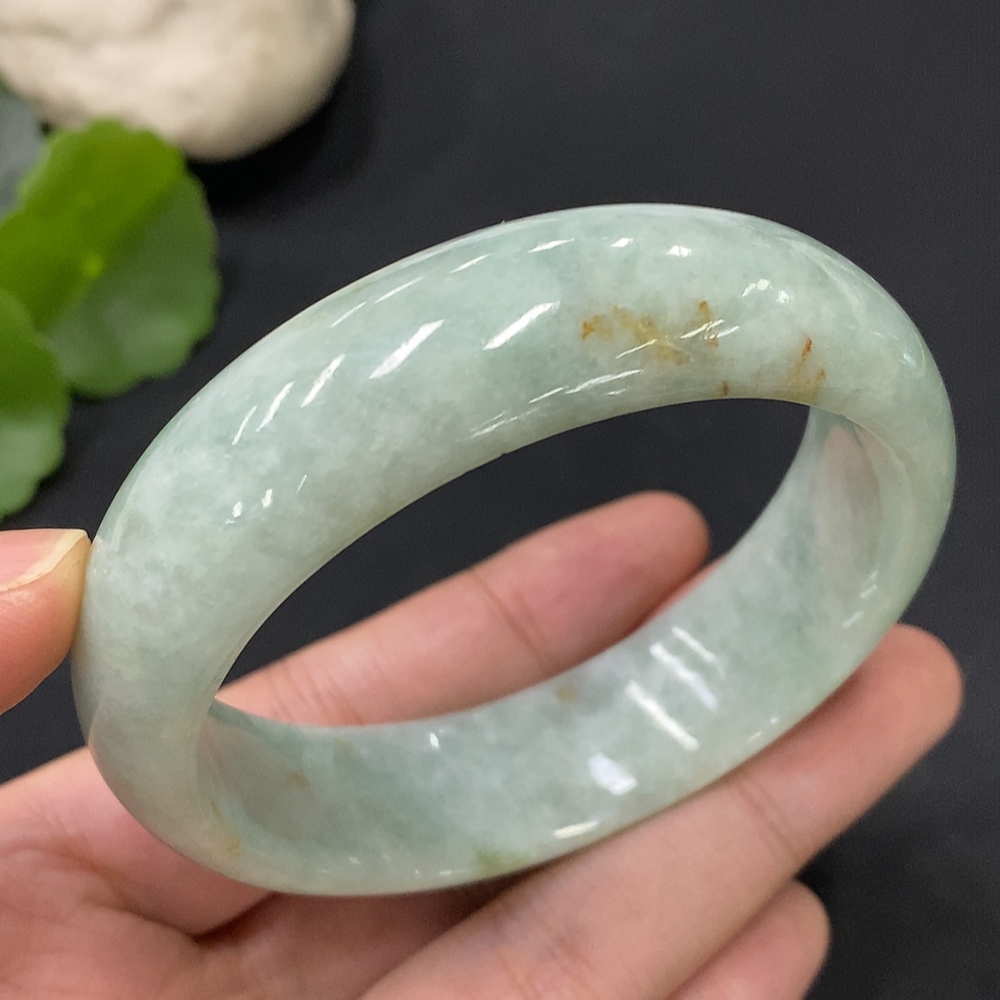 F28198108 Jadeite Round Bangle