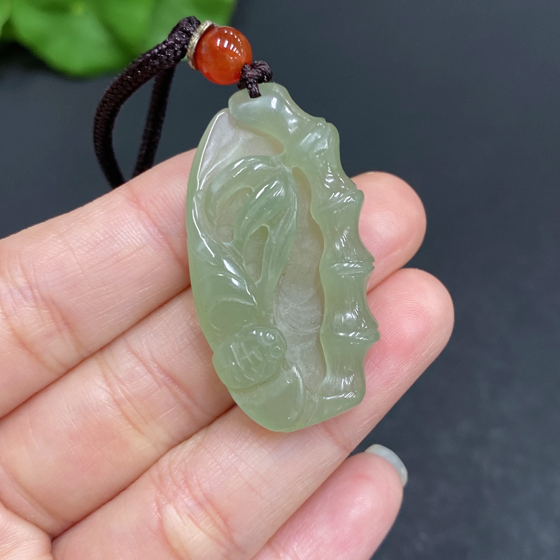 H33860104 Hetian Jade Pendant Bamboo Joint