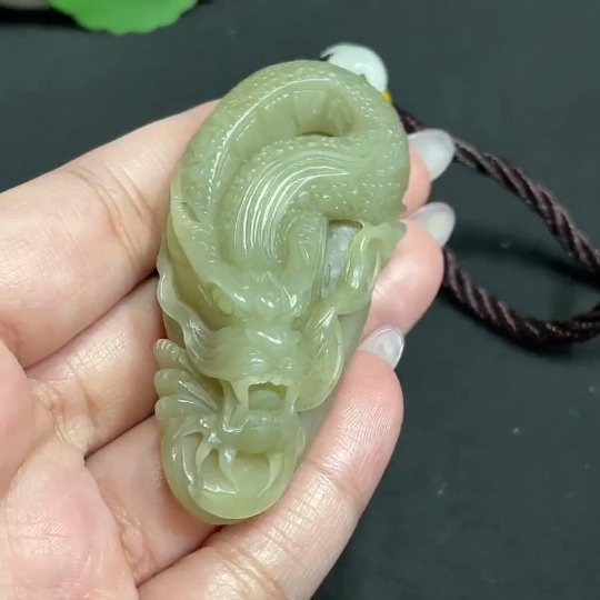 H33931748 Hetian Jade Handheld Carving - Dragon