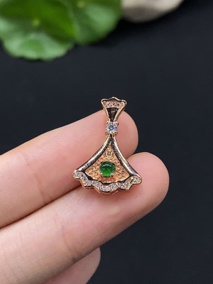 F35091646 Jadeite inlaid pendant Total weight approx. 1.3g (Non-gold inlaid)