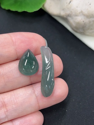 F45404742 Jadeite Inlaid Pieces Sell as a Lot Total Weight Approx. 3.5g