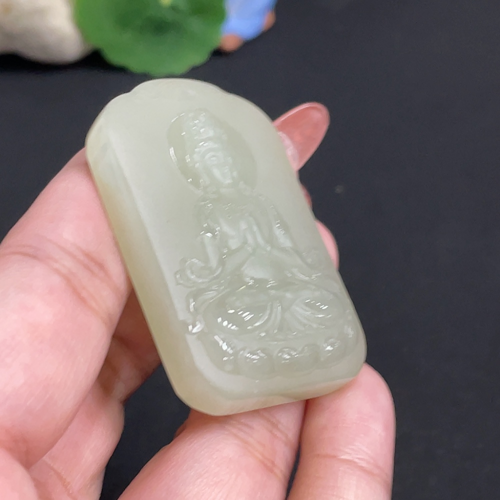 H35101301 Hetian Jade Pendant Guanyin Total Weight Approx. 37.2g