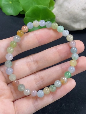 F46549255 翡翠手串 卡5.8mm左右 颜色成因未定 货品总重约11g