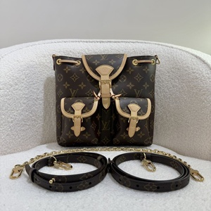 S43097092 路易威登 LV Louis Vuitton Excursion双肩包 芯片款 99新 尺寸21 x 23 x 10cm