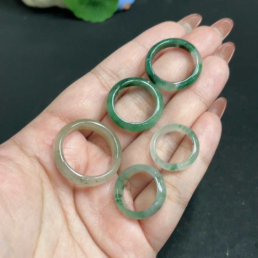 H35119472 African Emerald (Dulong Jade) Ring