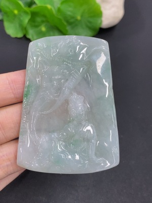 F42968271 翡翠普贤菩萨挂件 货品总重量约41.2克
