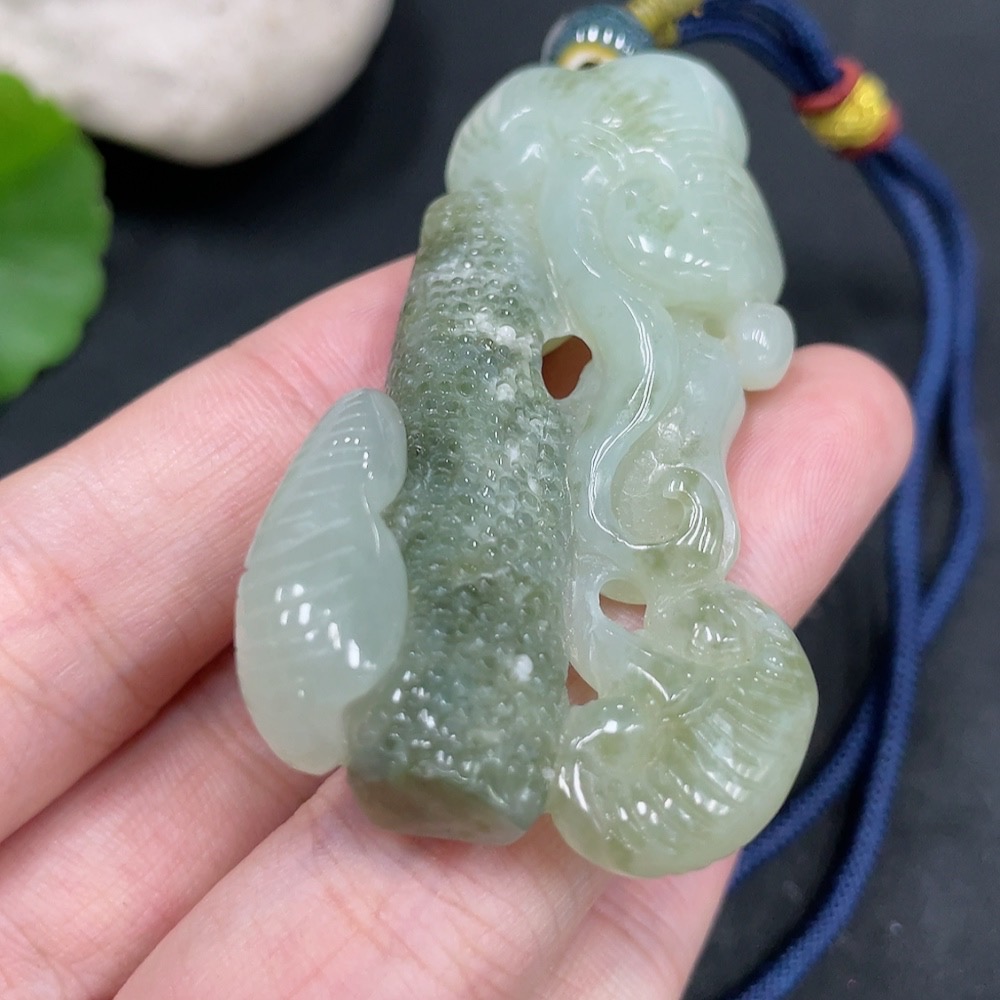 H31636539 Hetian Jade Pendant Ruyi