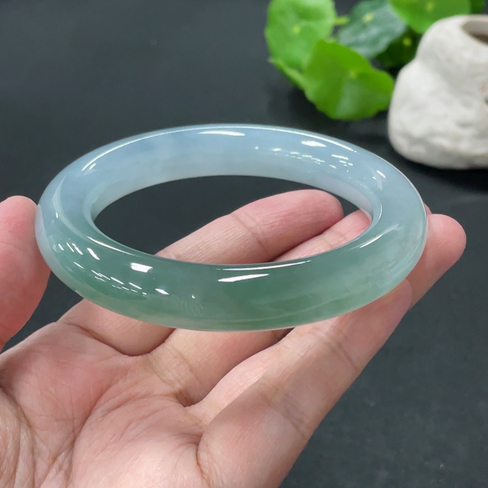 F34019582 Jadeite Round Bangle Size 57.5mm Total Weight Approx. 85.59g