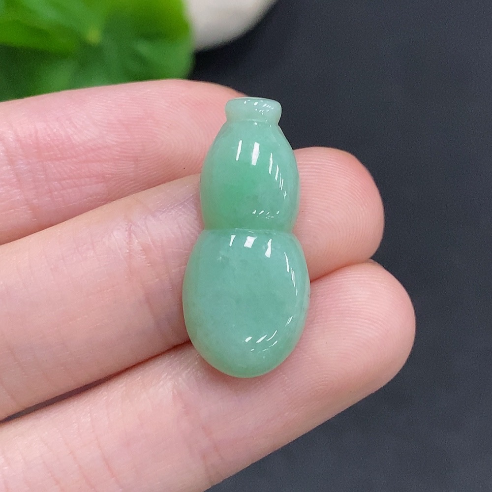 F35078589 Jadeite Gourd Pendant Total Weight Approx. 2g