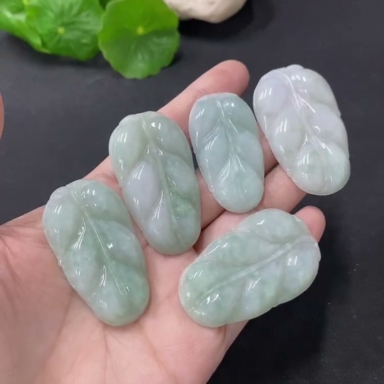 F32734276 Jadeite Pendant One Lot Sale