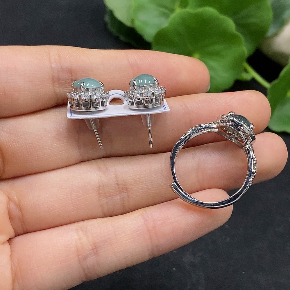 F30548659 Jadeite cabochon inlaid earrings / adjustable ring non-gold inlaid