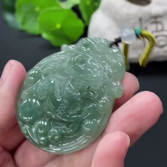 F34076786 Jadeite Kylin Pendant Total Weight Approx. 25.7g with Non-Type A Beads