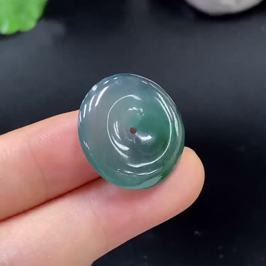 F23562259 Jadeite Safety Button Pendant Total Weight 4.244g