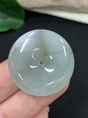 F46584852 翡翠平安扣挂件 货品总重约12克