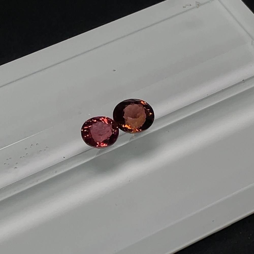 C12375531 Tourmaline Rough Stone Approx.2.25ct Size 6.5*6.5mm Sold in Pair Total Weight 14.018g