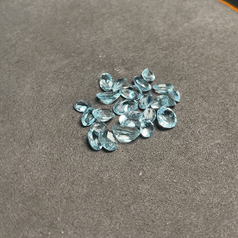 C32782915 Aquamarine Rough Stone Total Weight Approx.11.975ct Sell as a Lot