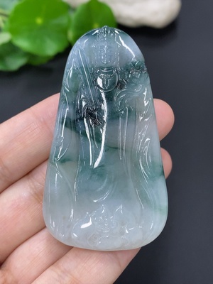 F42971722 翡翠虚空藏菩萨挂件 货品总重约25.8克（含其他矿物成分）