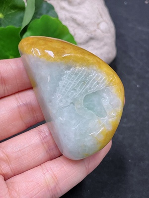 F32810825 Jadeite Pendant, Color Origin Undetermined, Total Weight Approximately 96.8g
