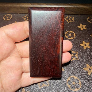 W40689918 檀木 小叶紫檀无事牌 尺寸卡39.9mm*83.9mm左右 货品总重约28.09g