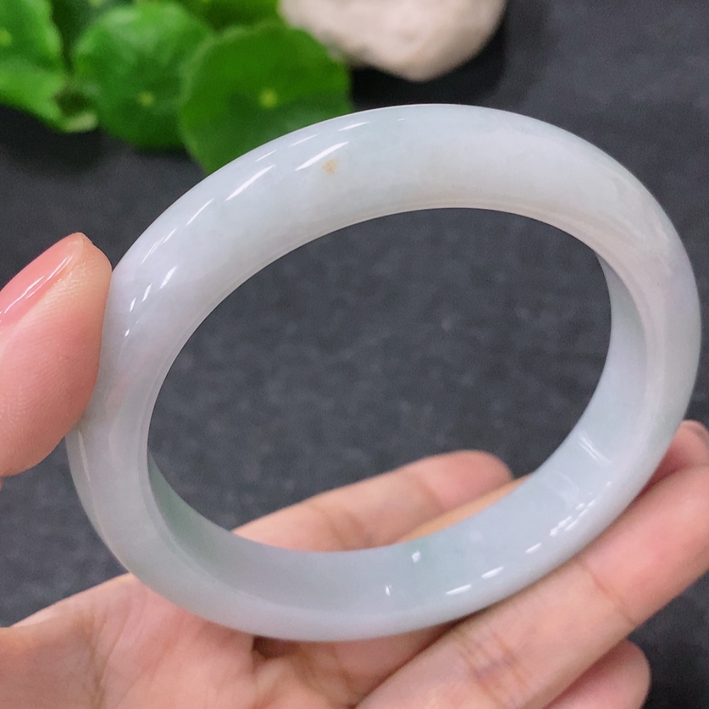 F34997882 Jadeite Regular Bangle Size 57.5mm Total Weight Approx. 57.35g with Breakage/Damage