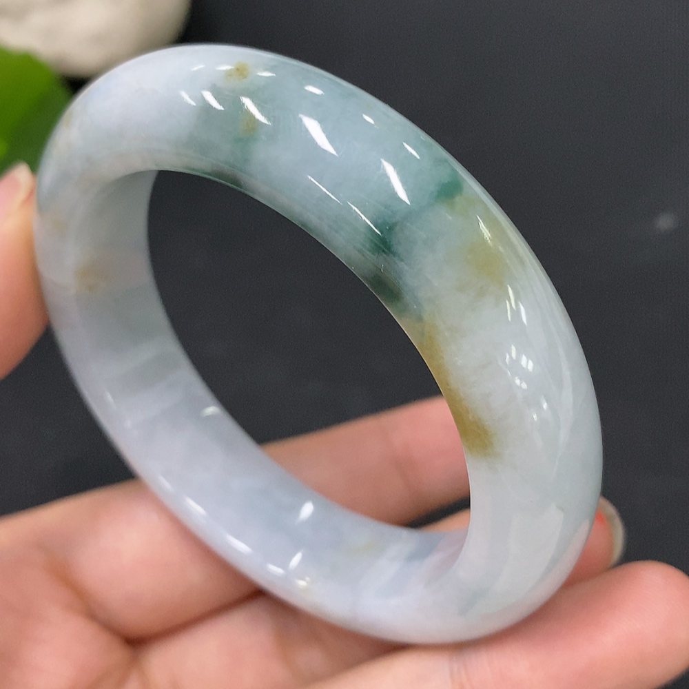 F29357141 Jadeite Regular Round Bangle 52.2 Size Total Weight Approx. 64.42g Containing Other Mineral Components with Cracks