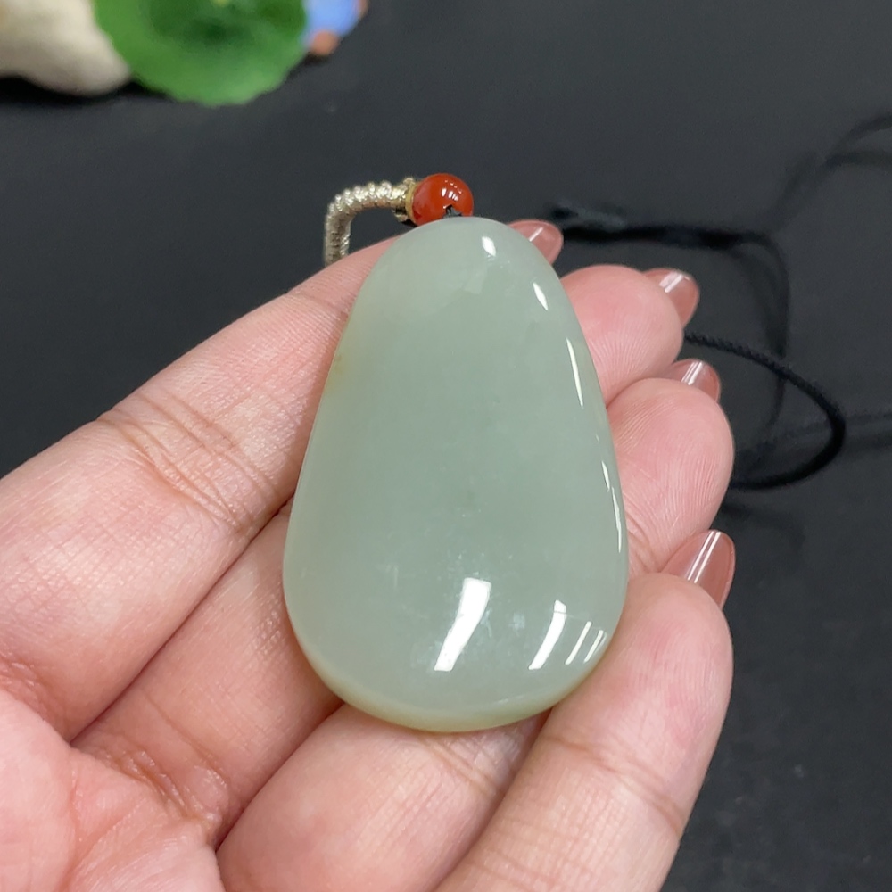 H34010532 Hetian Jade Pendant, Plain Pendant