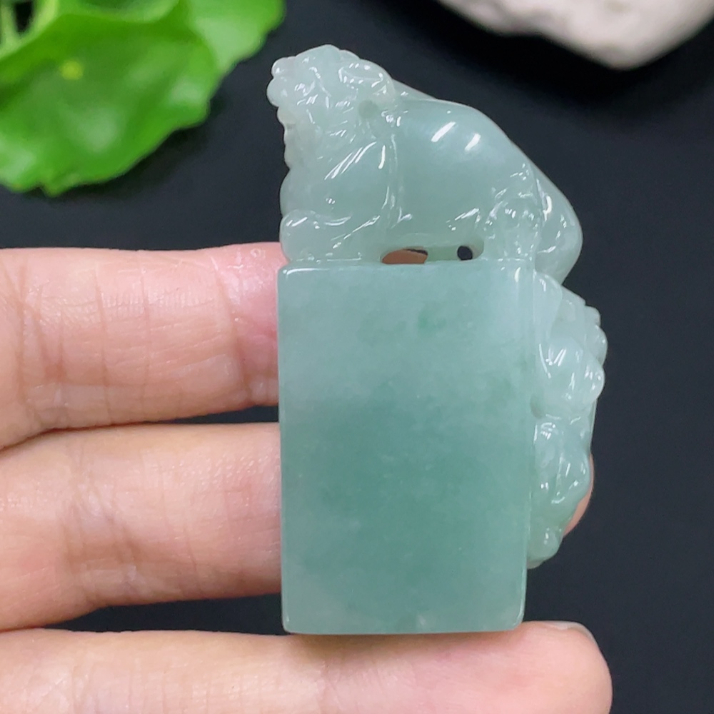 F31690798 JadeitePi Xiu Seal, Total Weight Approx. 34.15g