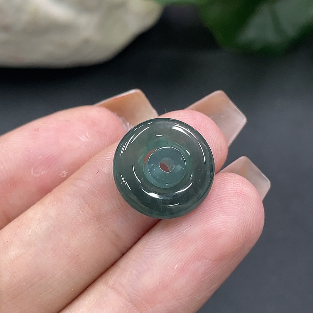 F12374952 Jadeite Mother-and-Son Button Pendant