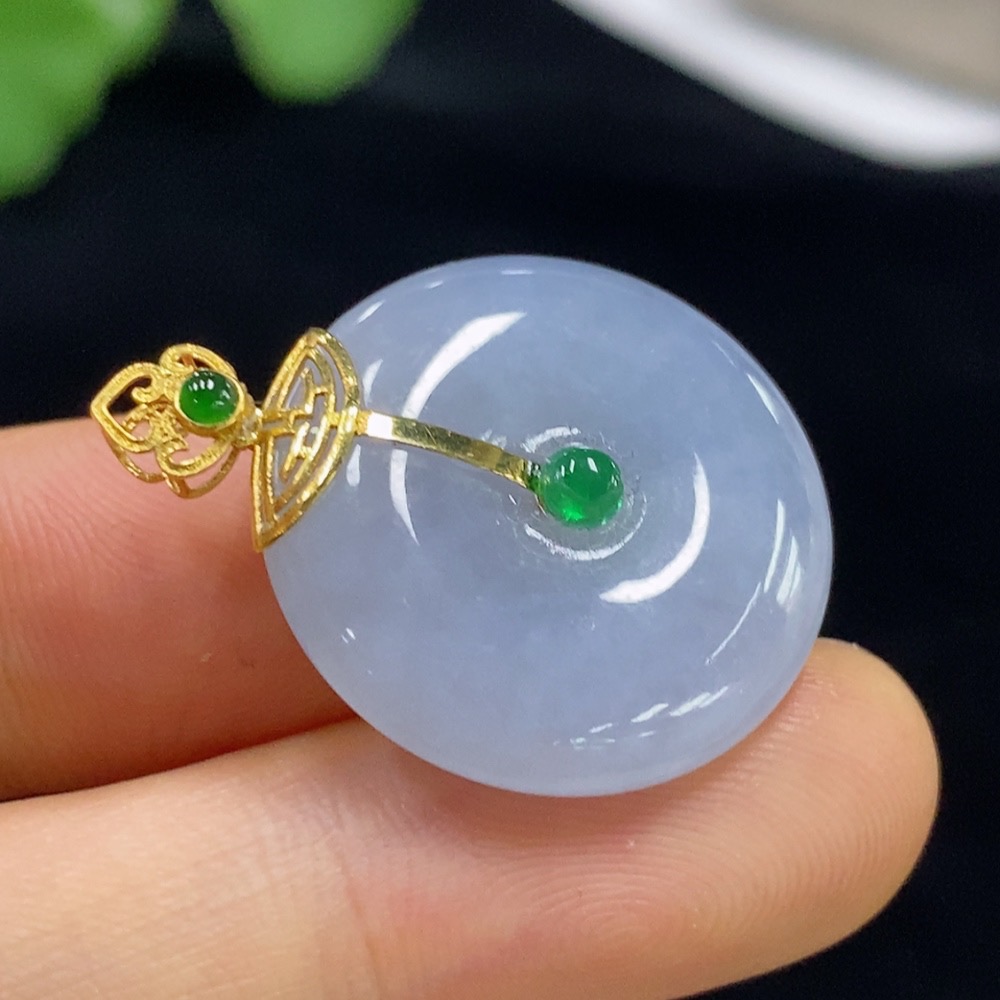 F34947612 Jadeite Peace Knot Pendant 18k Total Weight Approx. 5.49g With Non-Grade A Beads