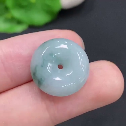 F30458720 JadeitePeace Buckle, total weight approx. 3.4g