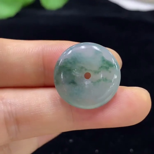 F33861142 Jadeite Peace Knot Pendant, Total Weight Approx. 3.8g