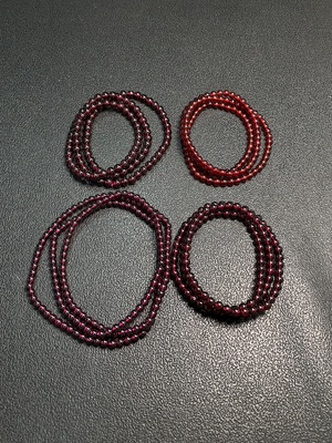 C33924203 Garnet Beaded Necklace Total Weight Approx. 113.06g Sell as a Lot